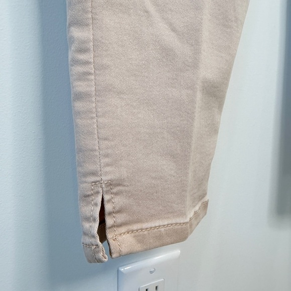 Wit & Wisdom Logan High Rise Elastic Waist Women's Jeans (10) - Picture 8 of 10